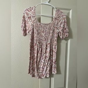 Maternity shirt size small